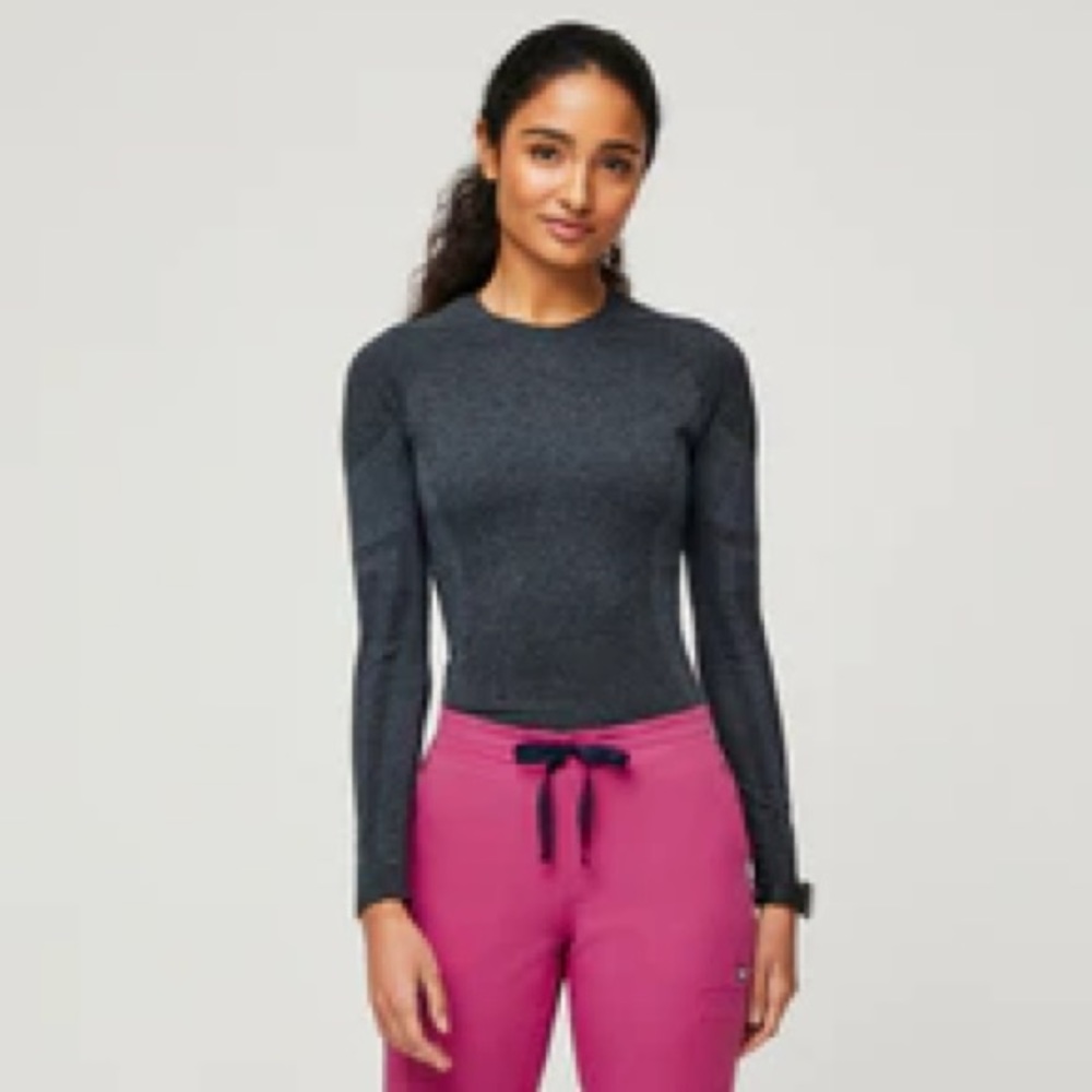 FIGS Salta under scrub long sleeve stretch active top night sky grey blue NWT XS